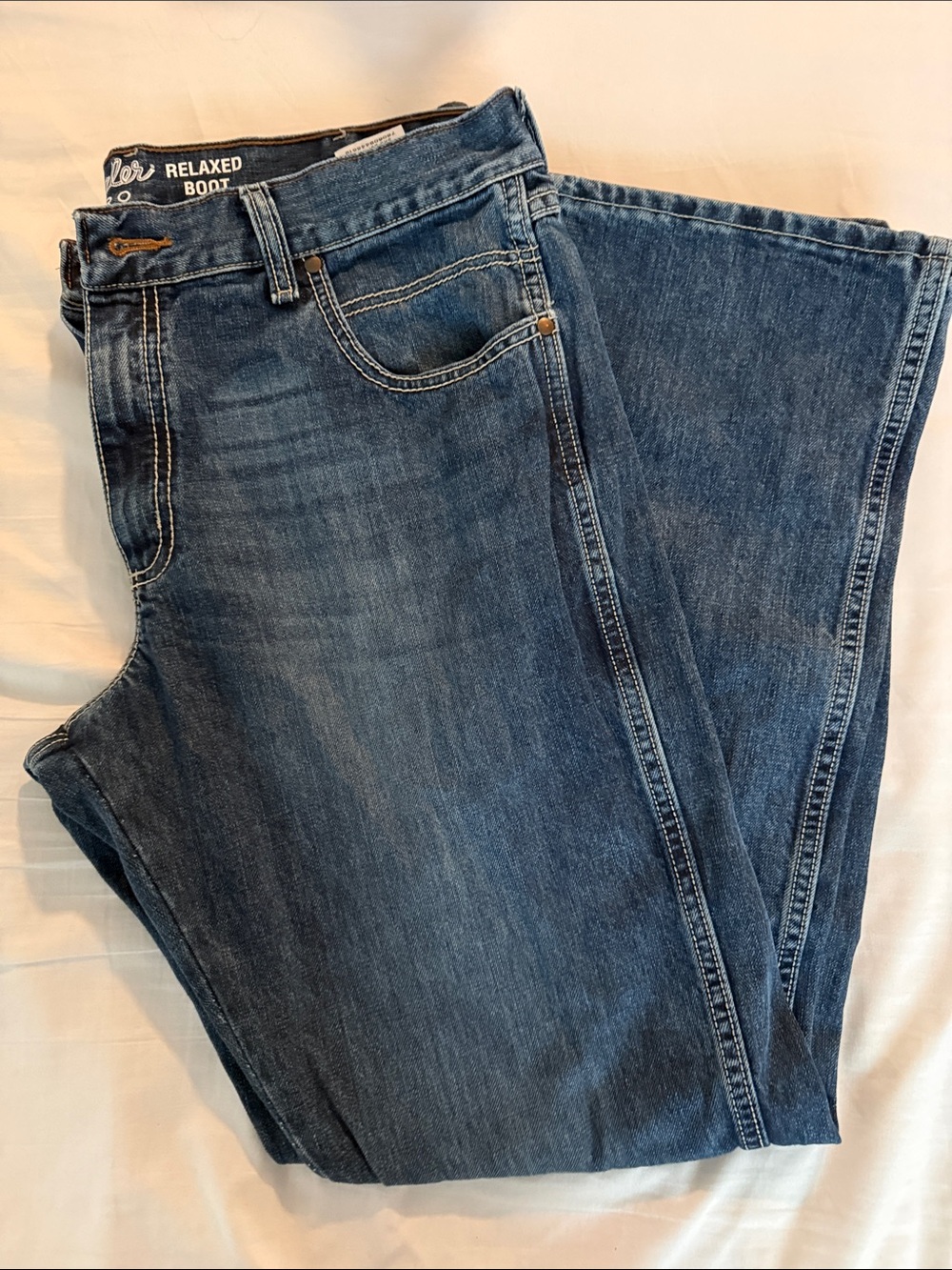 Wrangler Relaxed Bootcut Jeans - Blue